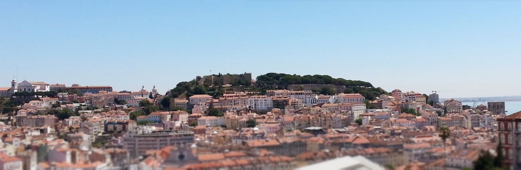 Vue de Lisbonne du belvédère São Pedro de Alcântara