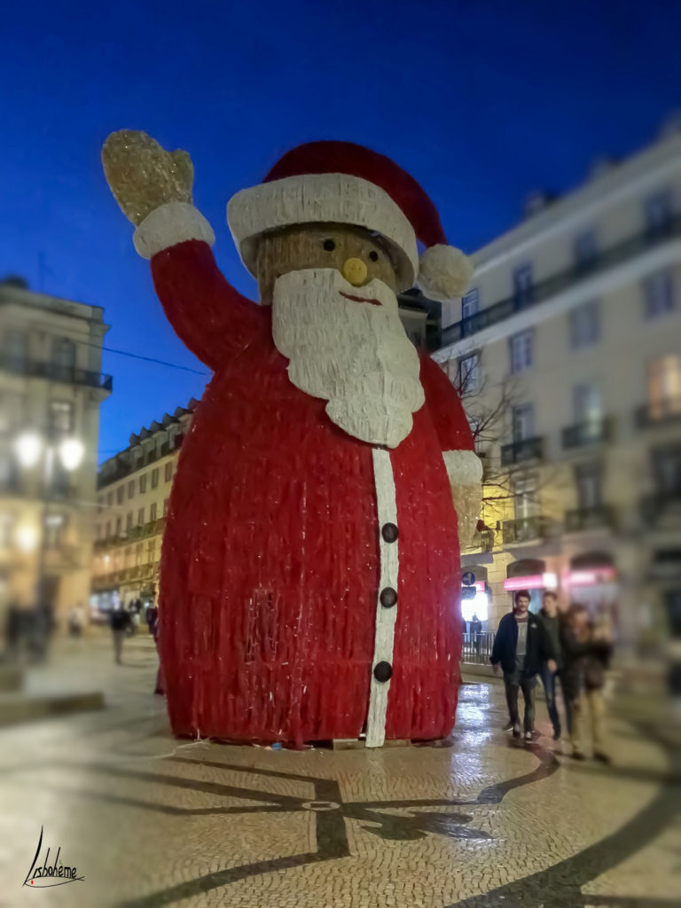 Chiado, praça Luís de Camões, lumières de Noël de Lisbonne 2018